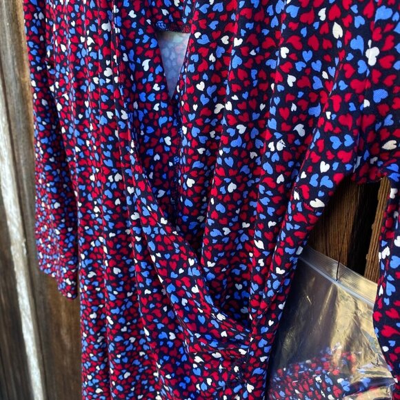 NWT Talbots Rayon Stretch Pullover Dress with little Multi Colored Hearts Size S - Picture 4 of 9